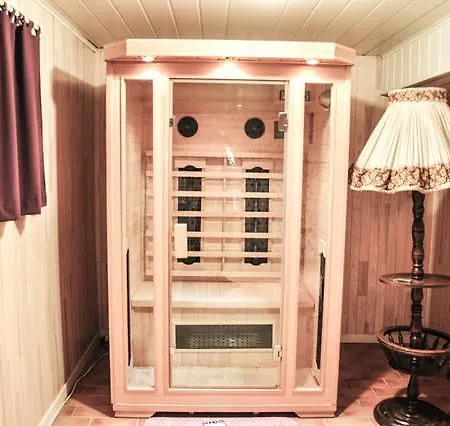 לינה וארוחת בוקר Thalassa Domaineleshesperides